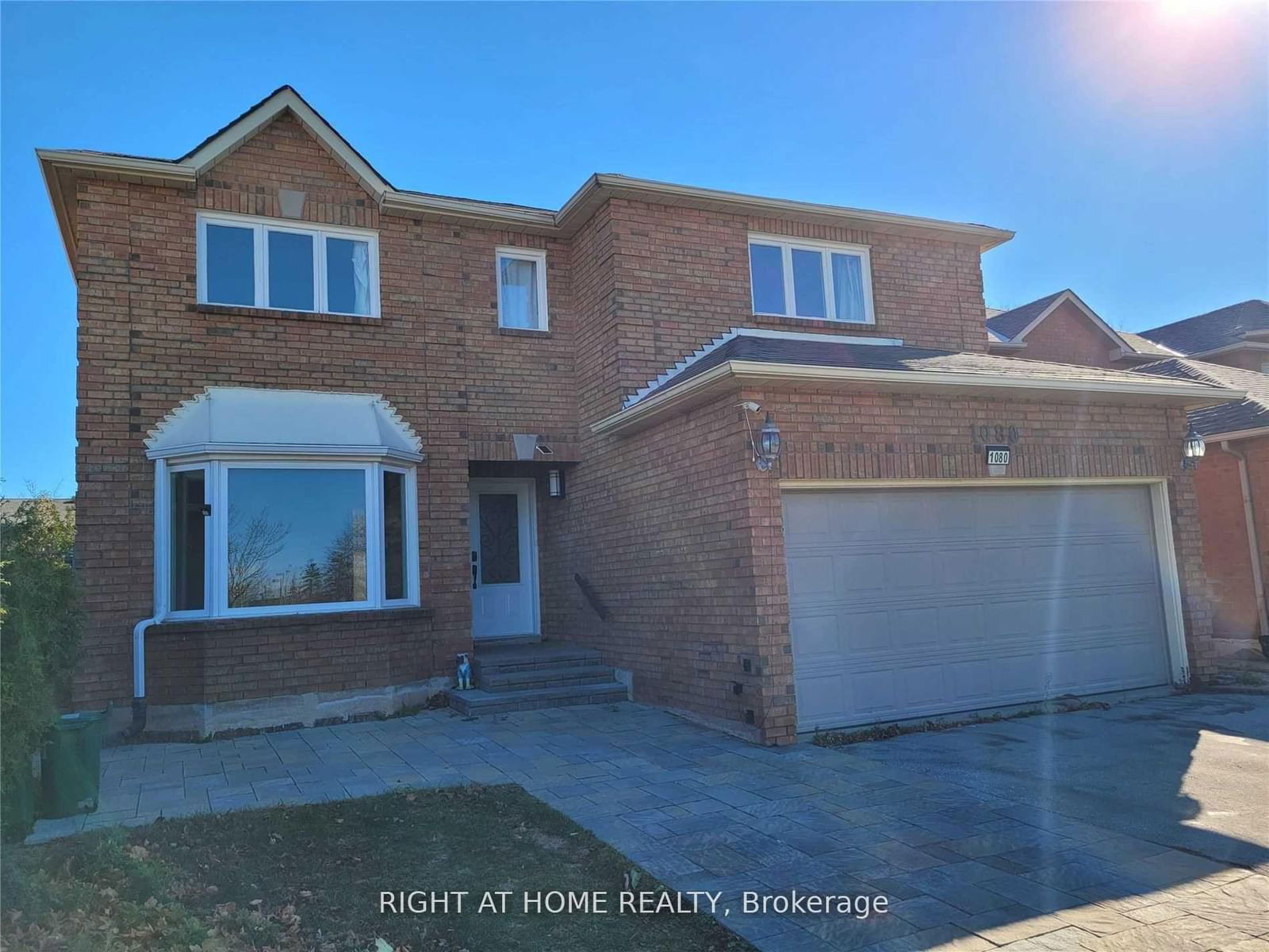 Detached House for sale at 1080 Glenashton Drive, Oakville, Iroquois Ridge North, L6H 4B9 - MLS: W11975380