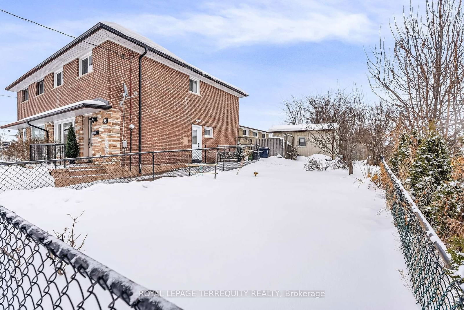 Semi-Detached House sold at 98 Elnathan Crescent, Toronto, Humber Summit, M9L 2G1 - MLS: W11975638