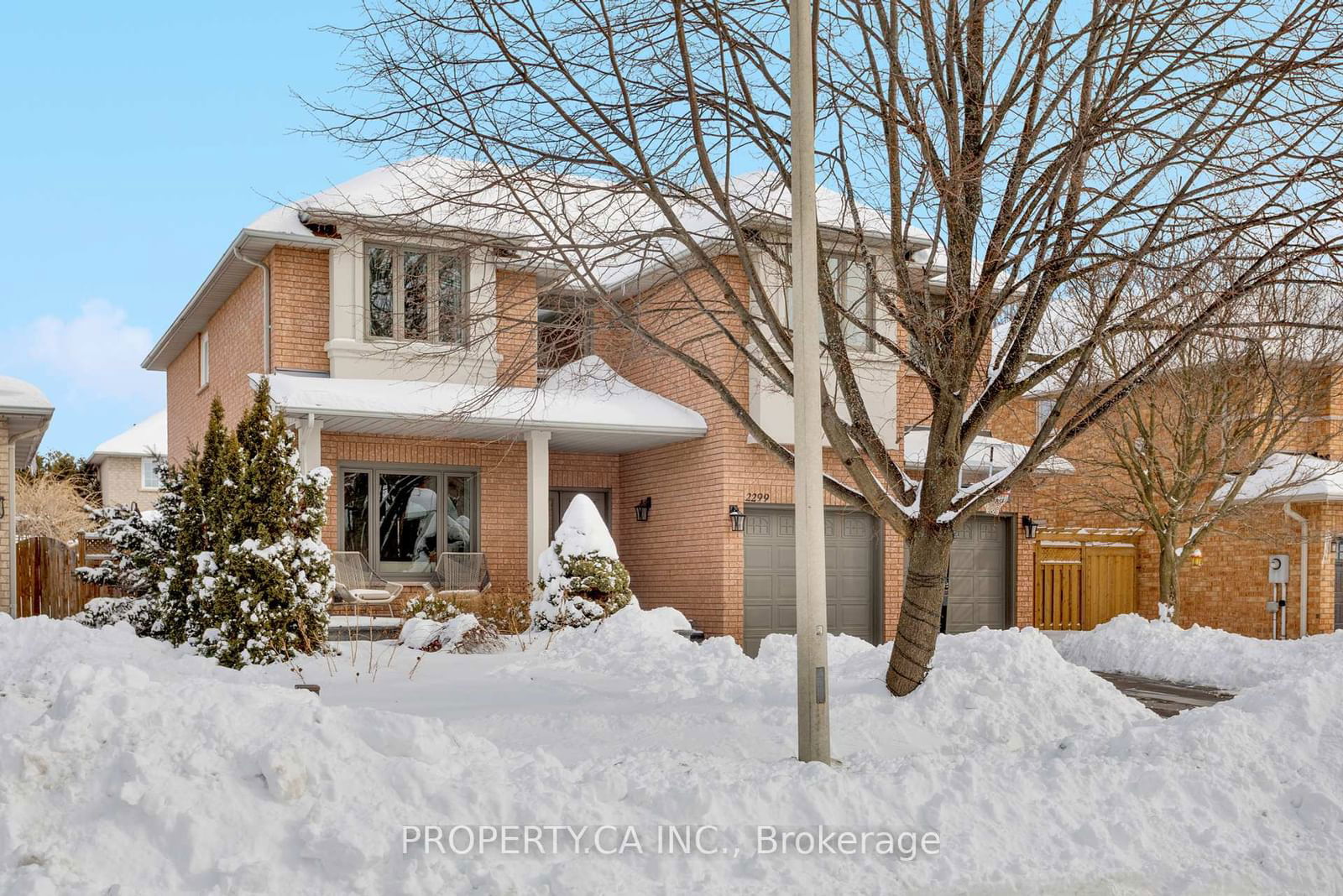 Detached House sold at 2299 Hilltop Lane, Oakville, West Oak Trails, L6M 3M5 - MLS: W11975715