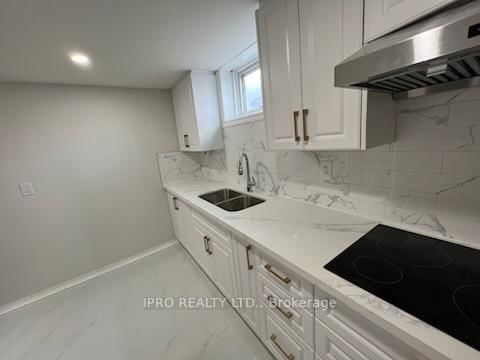 Lower - 1400 Bunnell Dr, Burlington, L7P 2E1 | Image 2