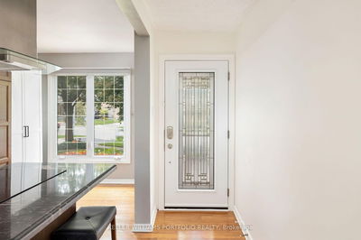 3054 Plum Tree Cres, Mississauga - Meadowvale image-0-2