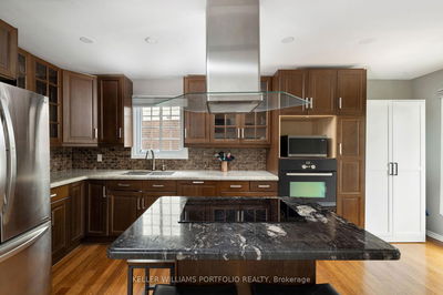 3054 Plum Tree Cres, Mississauga - Meadowvale image-0-4