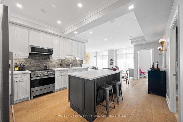 #422 - 25 Earlington Avenue
