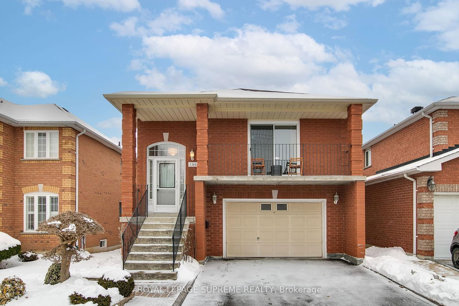 Detached House for sale at 3360 Chimo Court, Mississauga, Fairview, L5B 4C4 - MLS: W11976224