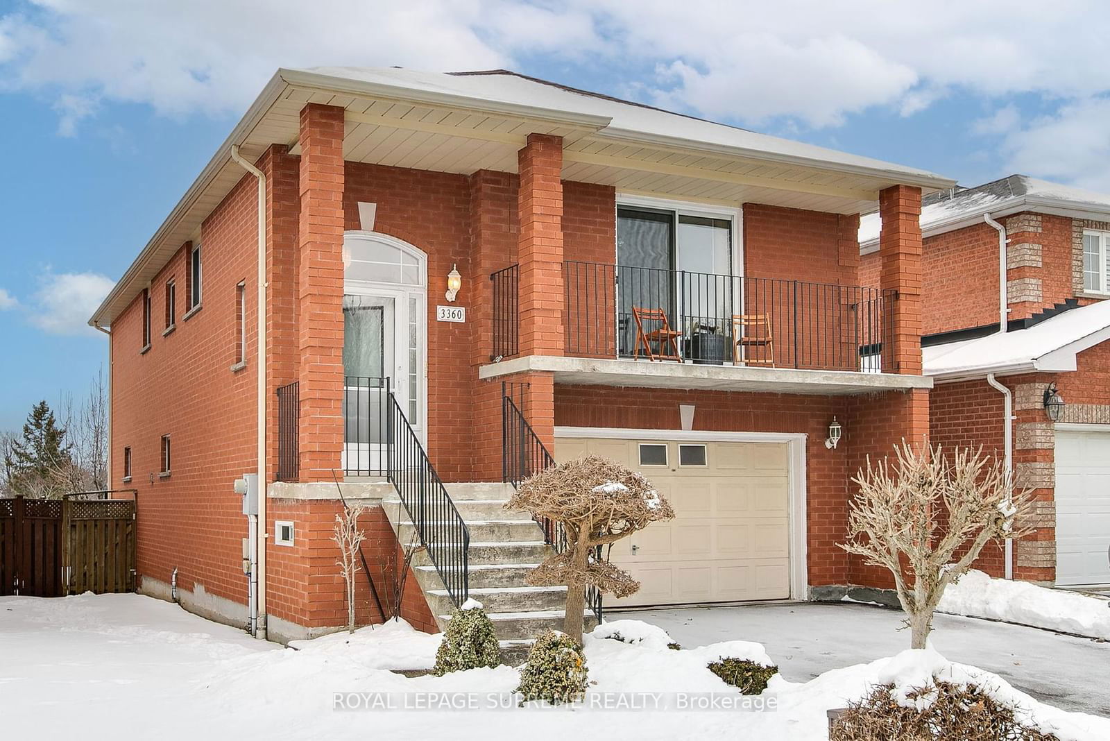 Detached House for sale at 3360 Chimo Court, Mississauga, Fairview, L5B 4C4 - MLS: W11976224