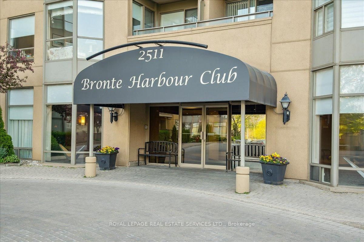 Condo sold at 204-2511 Lakeshore Road, Oakville, BR Bronte, L6L 6L9 - MLS: W11976378