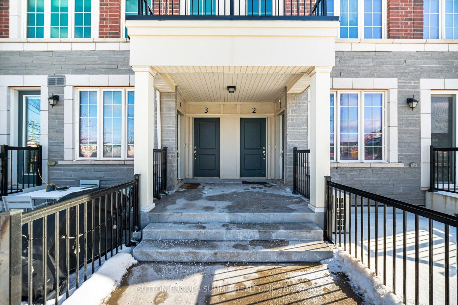 Townhouse sold at 3-2205 LILLYKIN Street, Oakville, RO River Oaks, L6H 0X6 - MLS: W11976379