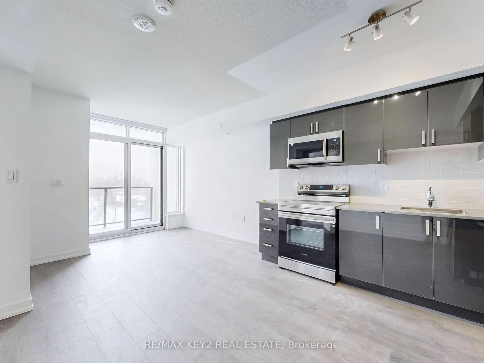 Condo leased at 611-556 Marlee Avenue, Toronto, Yorkdale-Glen Park, M6B 0B1 - MLS: W11976413