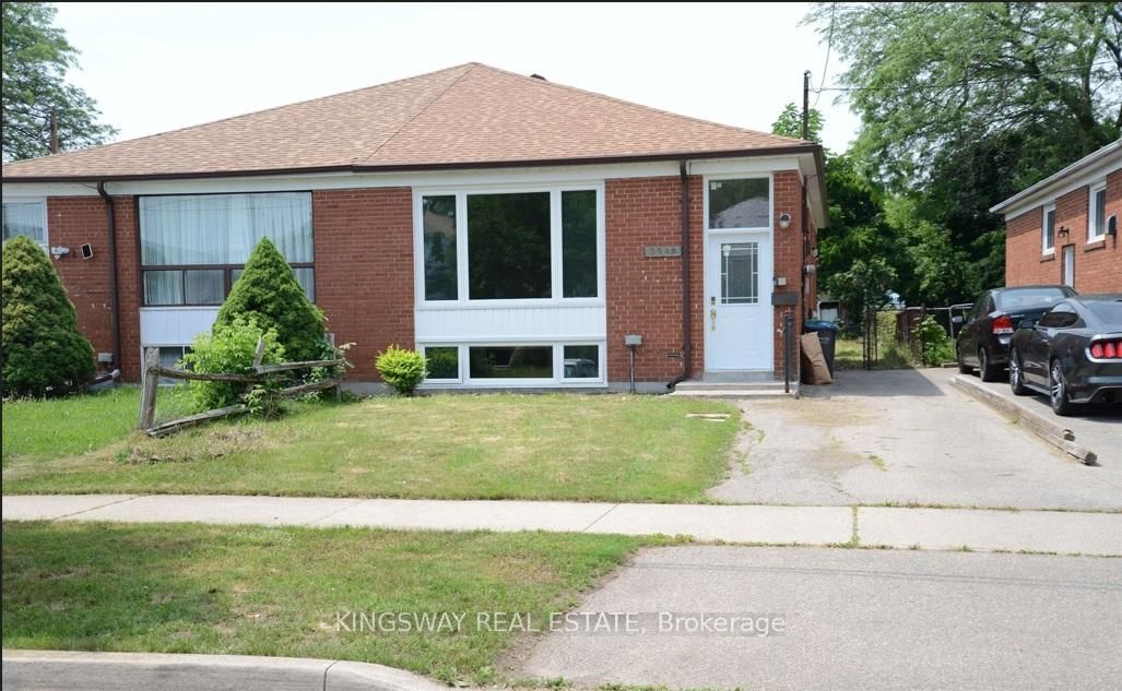 Semi-Detached House for sale at 3548 Ashcroft Crescent, Mississauga, Erindale, L5C 2E7 - MLS: W11976508