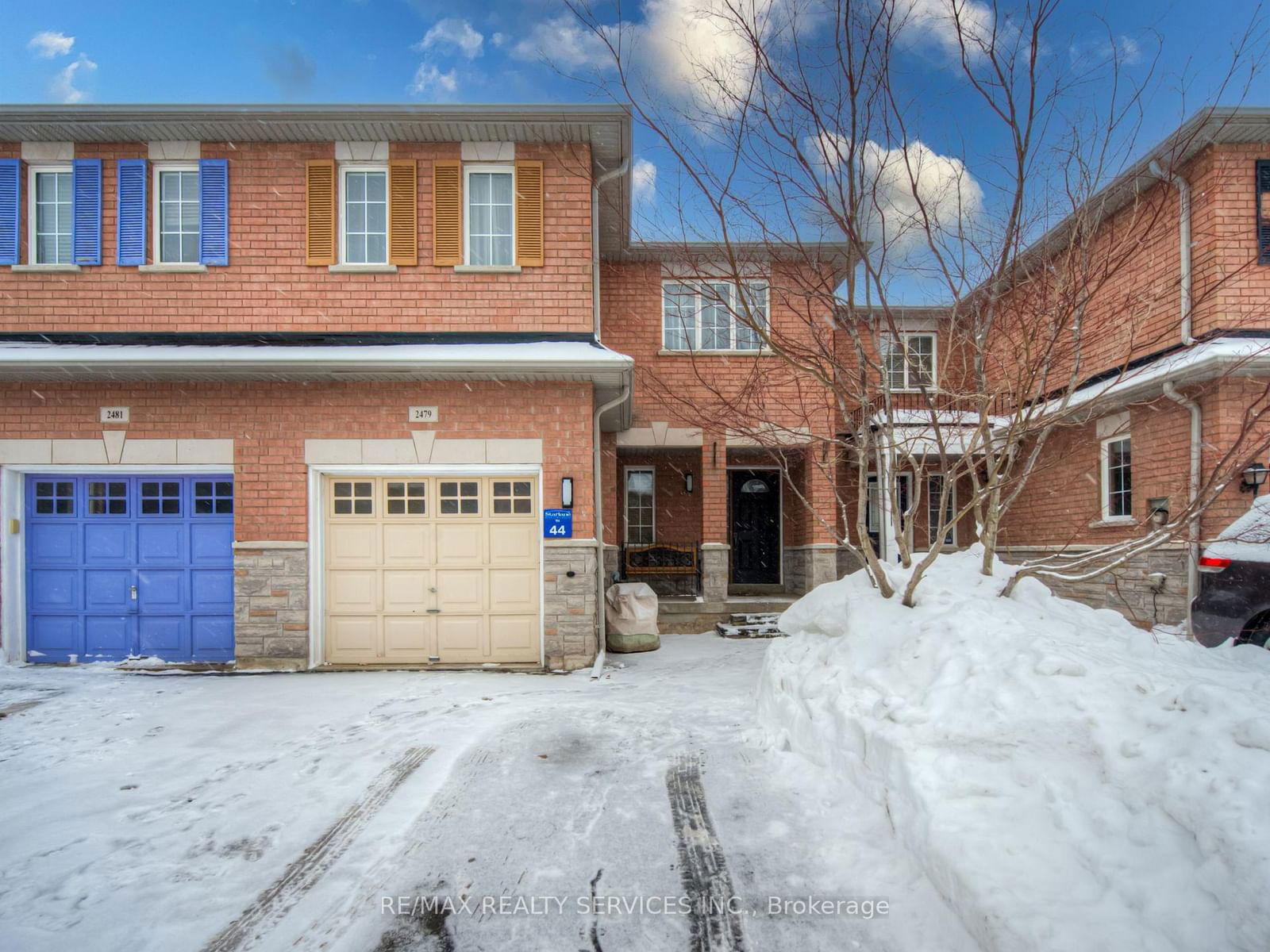 Townhouse for sale at 2479 Newcastle Crescent, Oakville, West Oak Trails, L6M 4P3 - MLS: W11976548