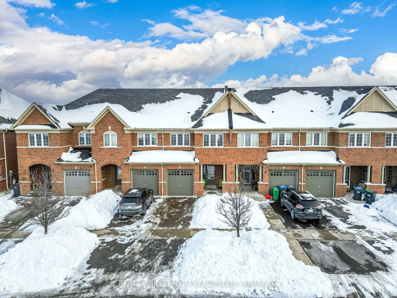 Townhouse for sale at 70 Sussexvale Drive, Brampton, Sandringham-Wellington, L6R 3R4 - MLS: W11976625