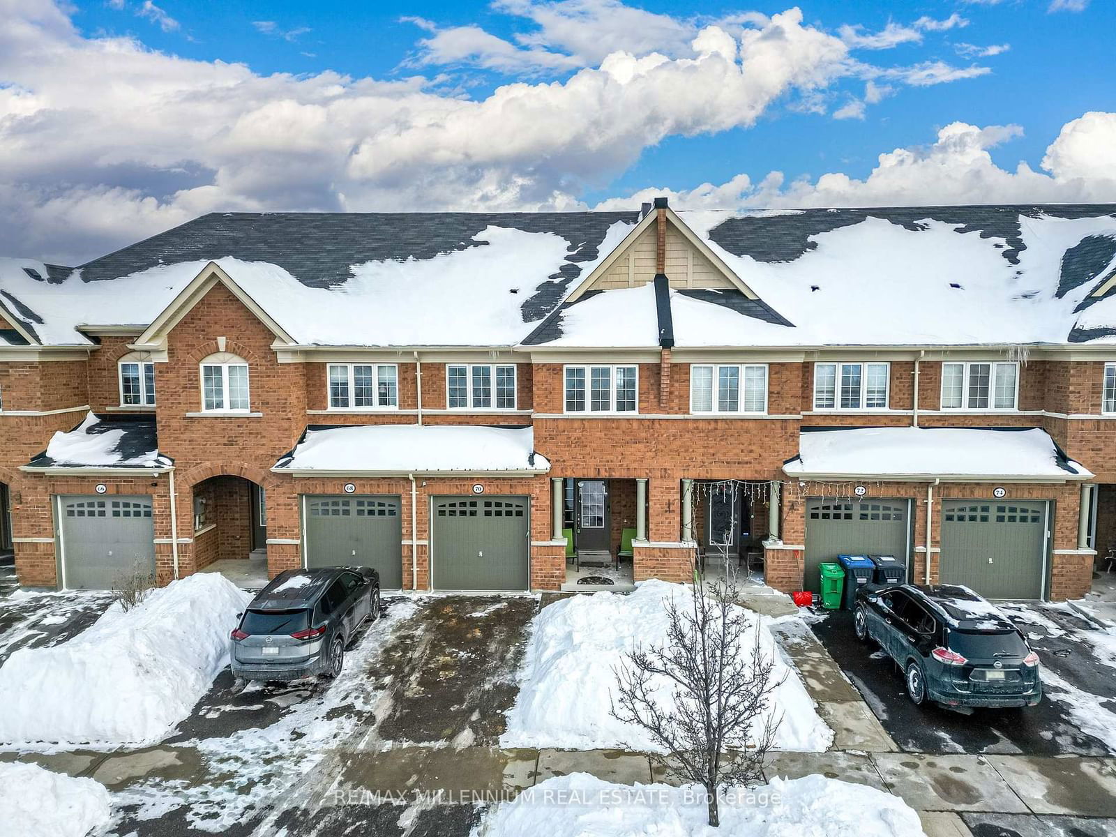 Townhouse for sale at 70 Sussexvale Drive, Brampton, Sandringham-Wellington, L6R 3R4 - MLS: W11976625