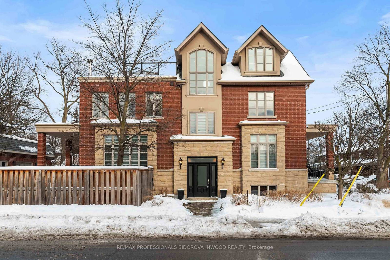 Detached House for sale at 26 Deforest Road, Toronto, High Park-Swansea, M6S 1H7 - MLS: W11976745