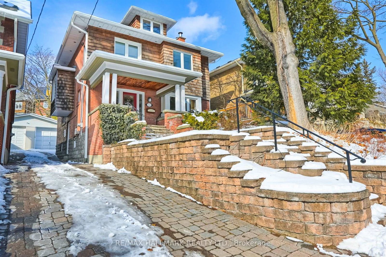 Detached House sold at 126 Evelyn Crescent, Toronto, High Park North, M6P 3E2 - MLS: W11976751