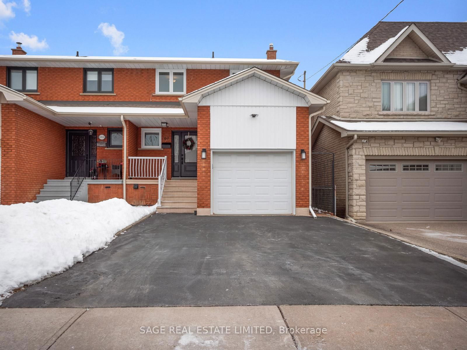 Semi-Detached House sold at 69 FOCH Avenue, Toronto, Alderwood, M8W 3X5 - MLS: W11976761