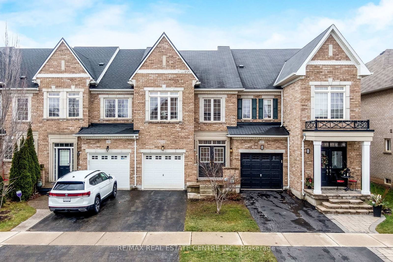 Townhouse for sale at 2459 Old Brompton Way, Oakville, 1022 - WT West Oak Trails, L6M 0J5 - MLS: W11976931