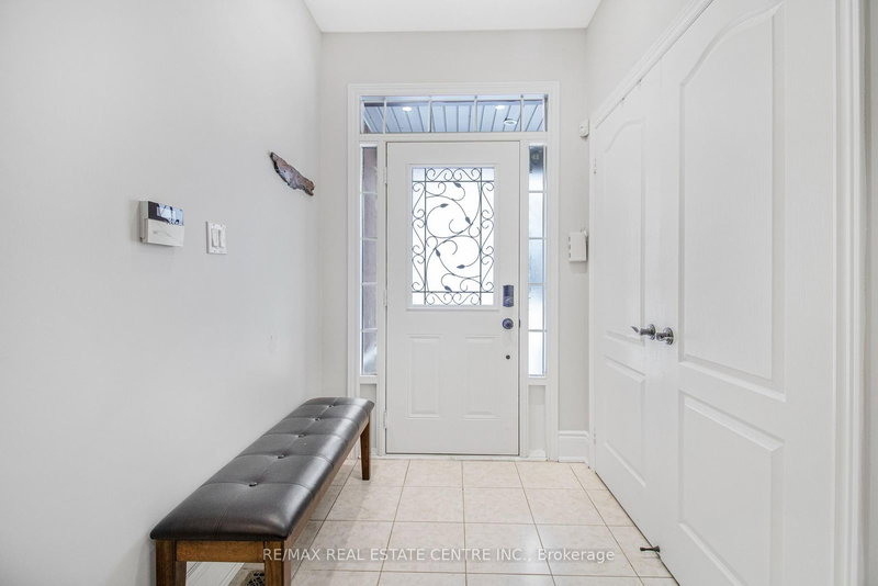 5352 Snowbird Crt, Mississauga, L5M 0P9 | Image 2