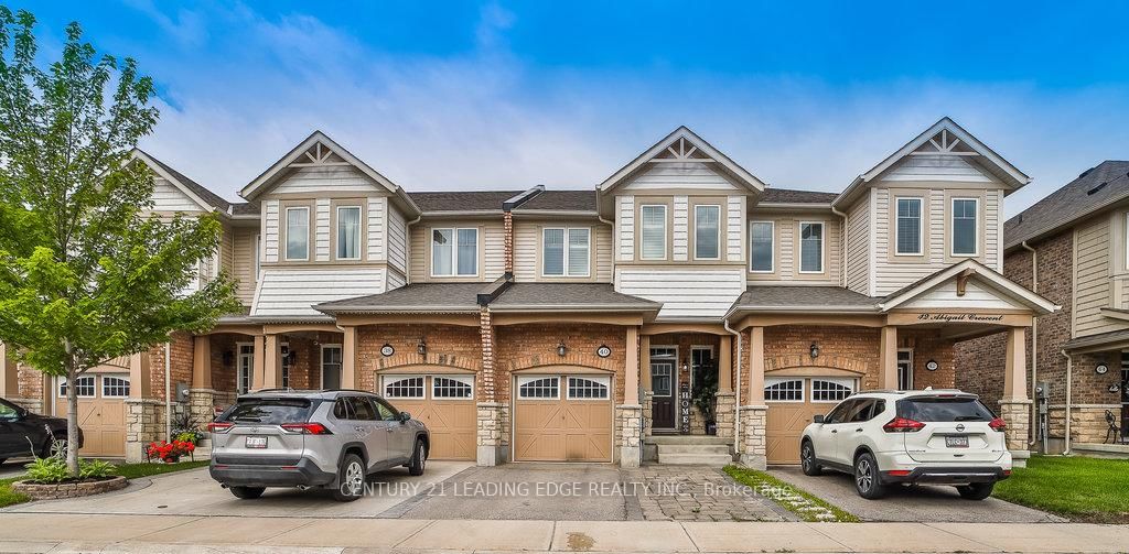 Townhouse for sale at 40 Abigail Crescent, Caledon, Rural Caledon, L7C 4C7 - MLS: W11977182