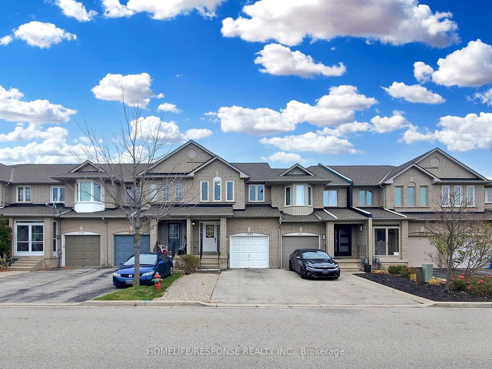 Townhouse for sale at 5109 FALCONCREST Drive, Burlington, Uptown, L7L 6K3 - MLS: W11977306