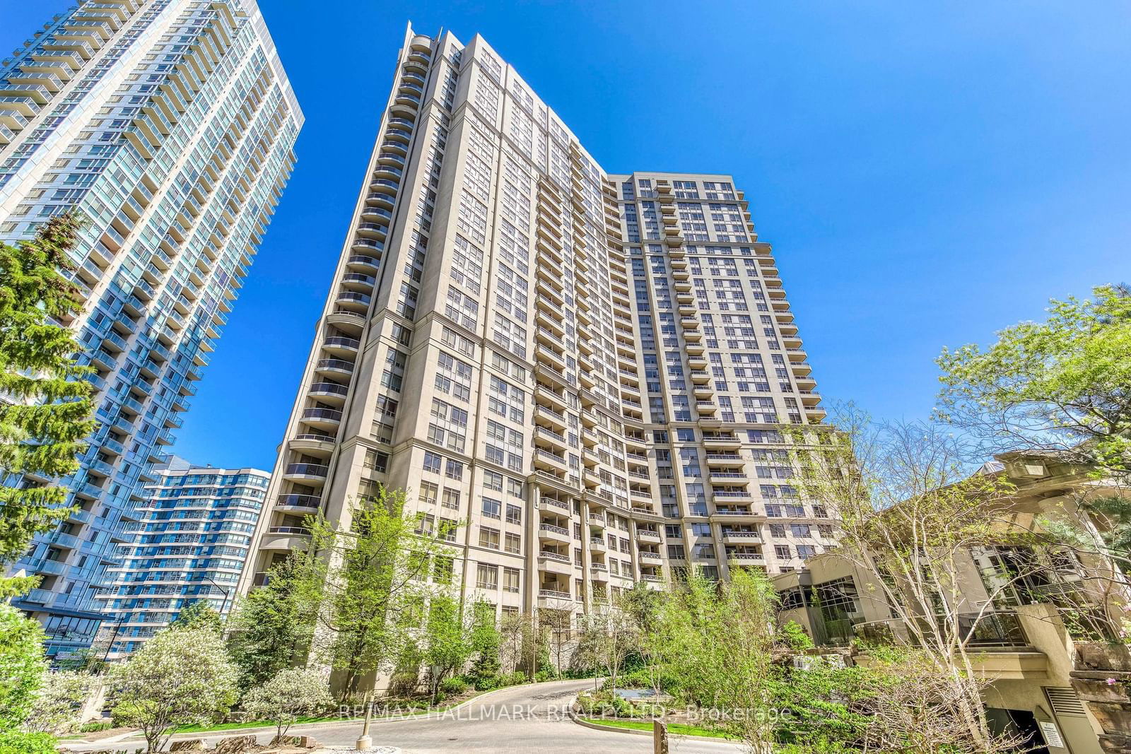 Condo for sale at 2701-3880 Duke Of York Boulevard, Mississauga, City Centre, L5B 4M7 - MLS: W11977323