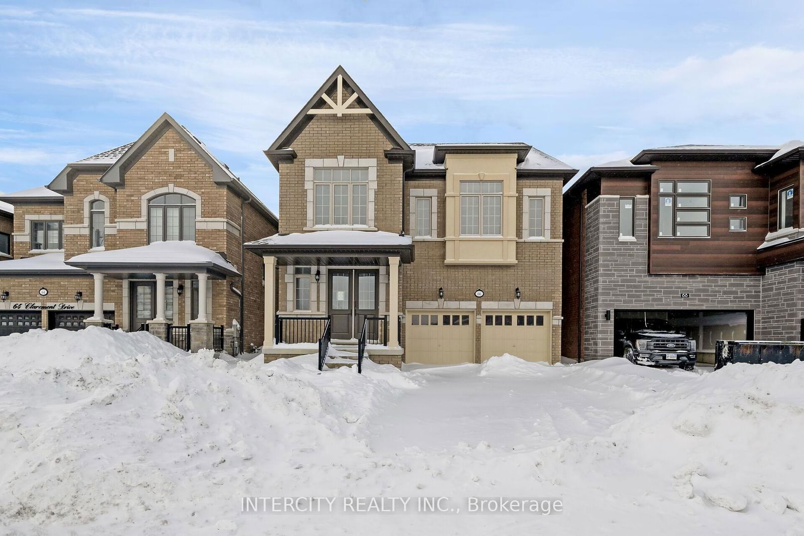 Detached House for sale at 66 Claremont Drive, Brampton, Sandringham-Wellington, L6R 4G3 - MLS: W11977549