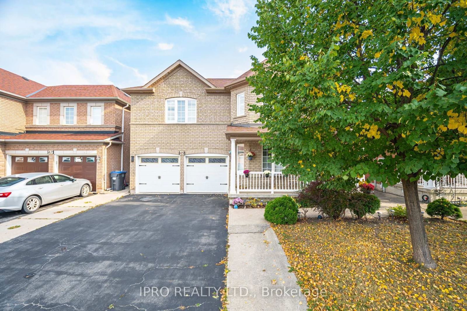 Detached House for sale at 49 Australia Drive, Brampton, Sandringham-Wellington, L6R 3G1 - MLS: W11977583