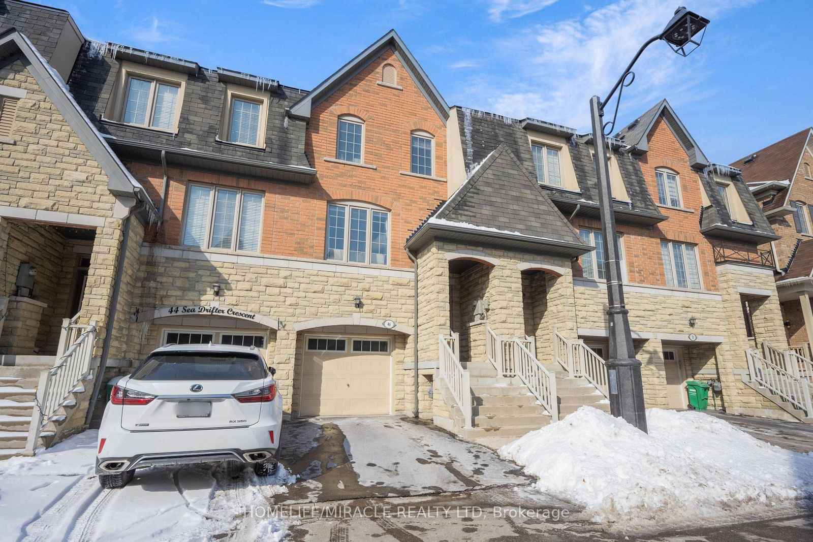 Townhouse for sale at 46 Sea Drifter Crescent, Brampton, Bram East, L6P 4B1 - MLS: W11977789