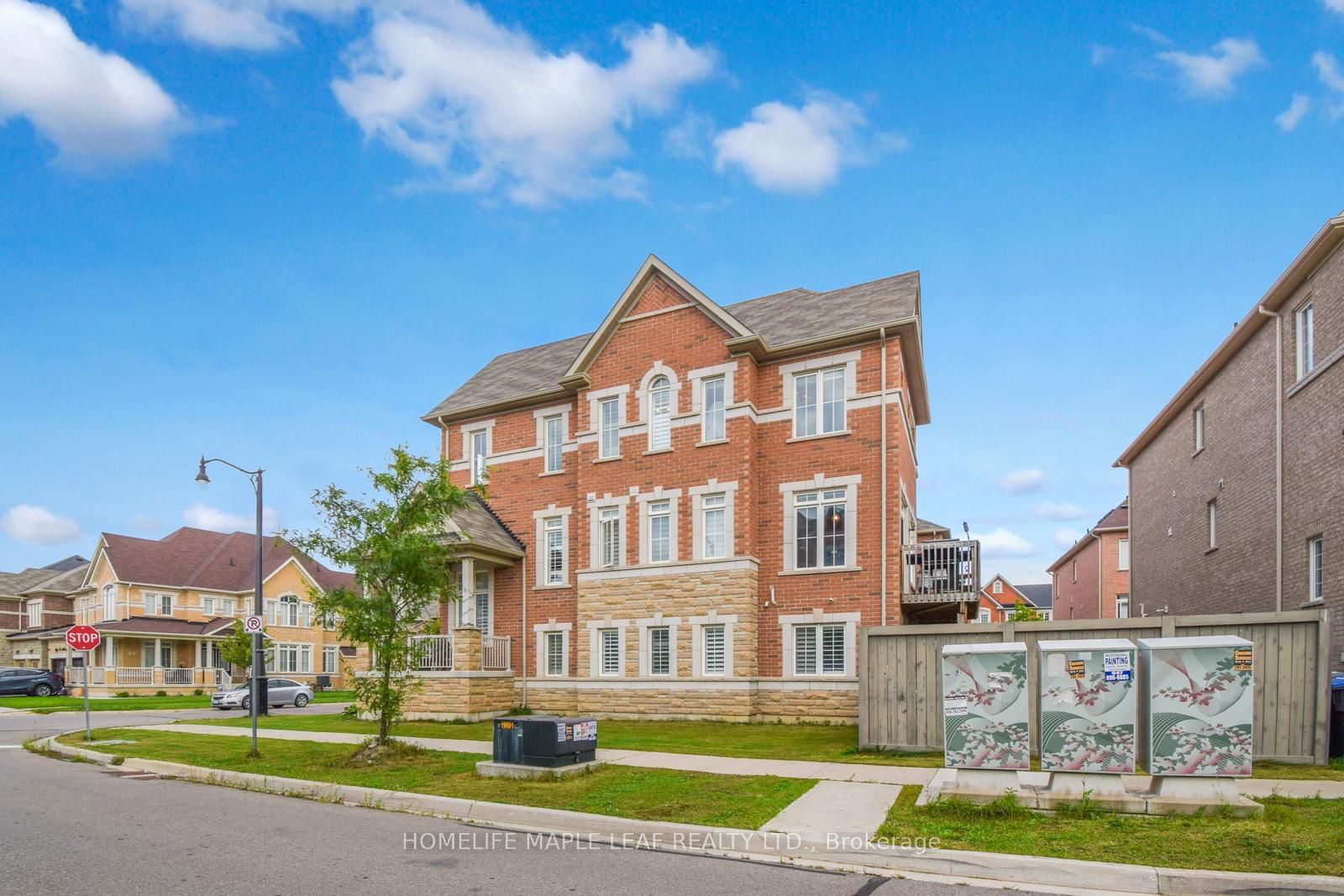 Townhouse for sale at 62 Aldersgate Drive, Brampton, Northwest Brampton, L7A 4A9 - MLS: W11977856