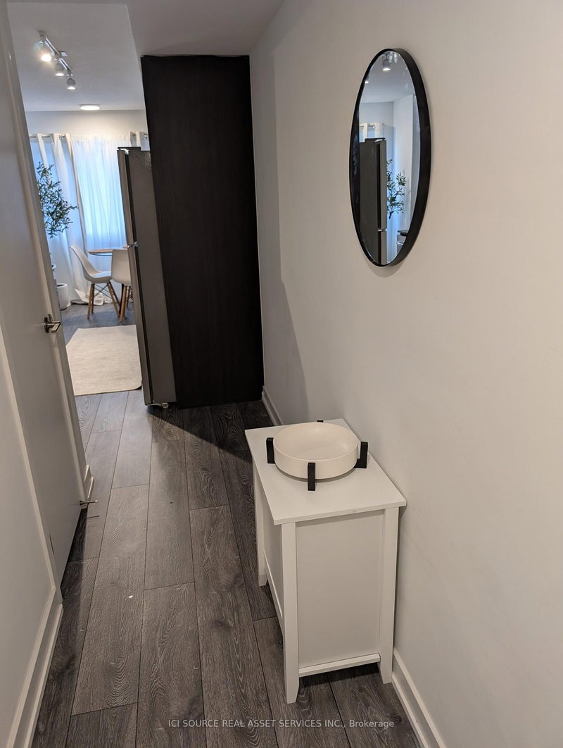 712 - 1131 Cooke Blvd, Burlington, L7T 0C3 | Image 2