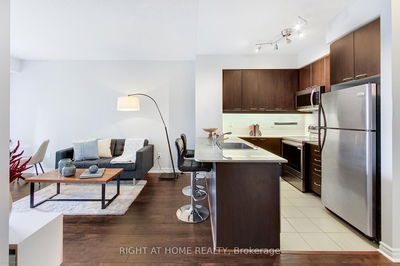 Unit 621 — 385 Prince Of Wales Dr, Mississauga - City Centre image-0-2