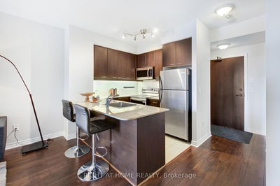 Unit 621 — 385 Prince Of Wales Dr, Mississauga - City Centre image-0-3