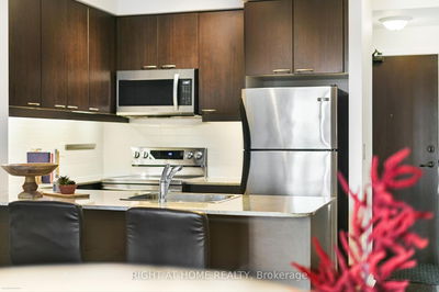Unit 621 — 385 Prince Of Wales Dr, Mississauga - City Centre image-0-4