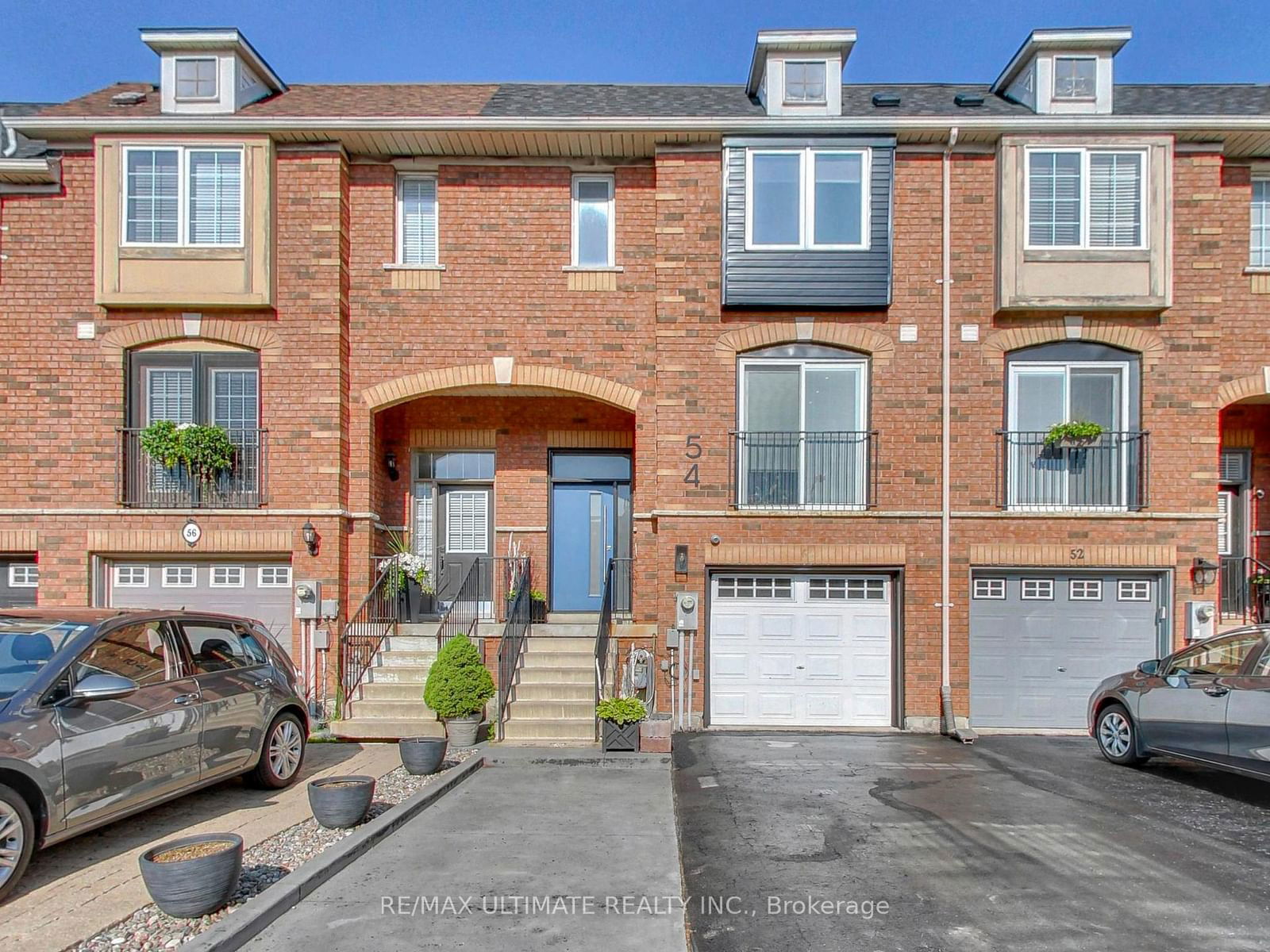 Townhouse for lease at Bsmt-54 West Oak Crescent, Toronto, Humberlea-Pelmo Park W4, M9N 3Z4 - MLS: W11978169