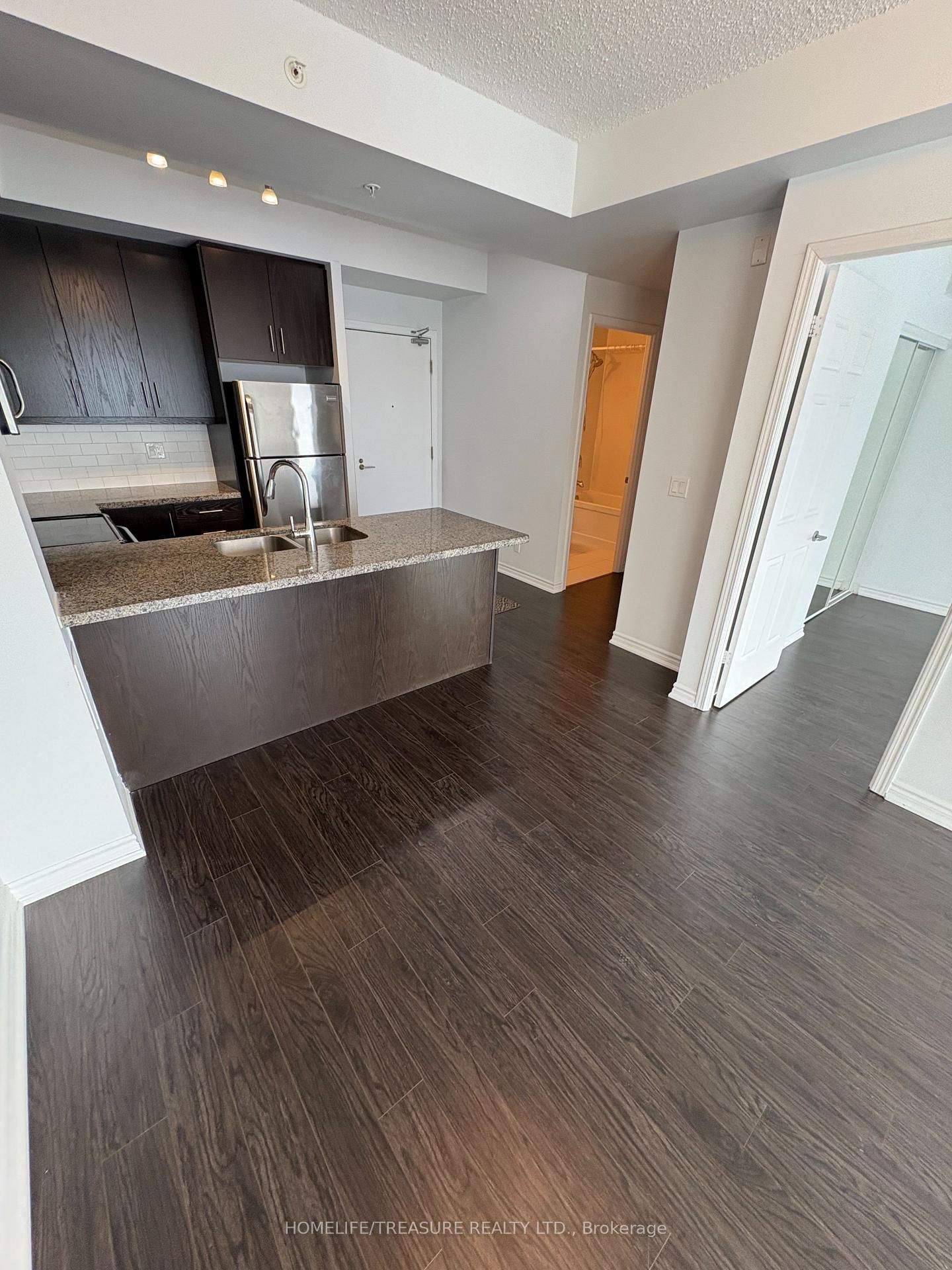 Condo for lease at 737-15 James Finlay Way, Toronto, Downsview-Roding-CFB, M3M 0B3 - MLS: W11978294