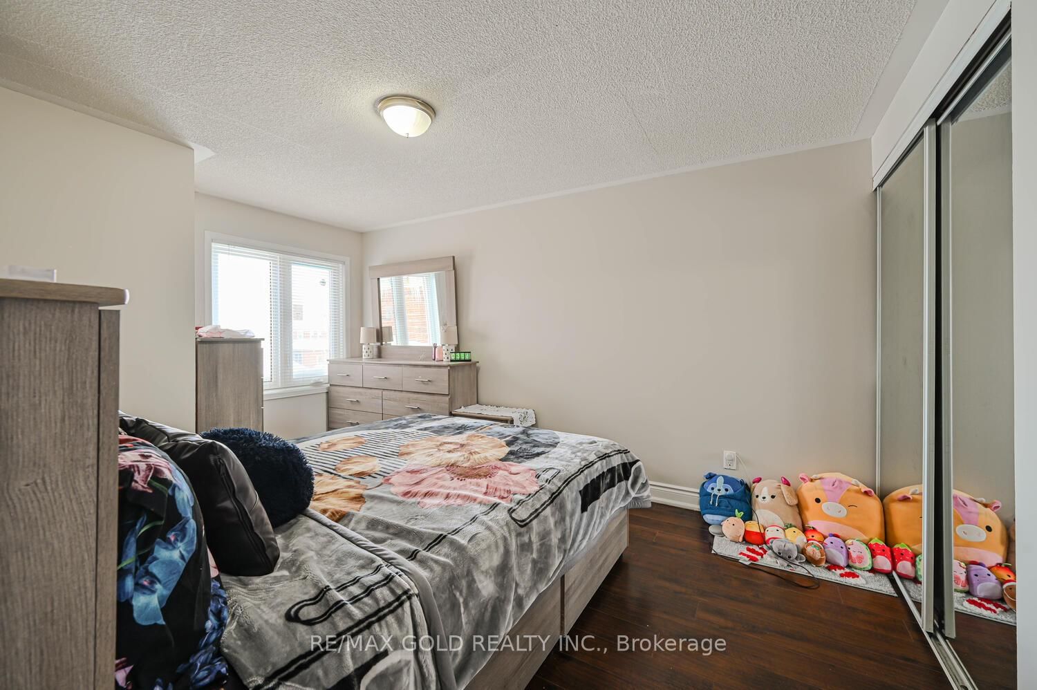 Detached House for sale at 27 Buttercup Lane, Brampton, Sandringham-Wellington, L6R 1M9 - MLS: W11978333