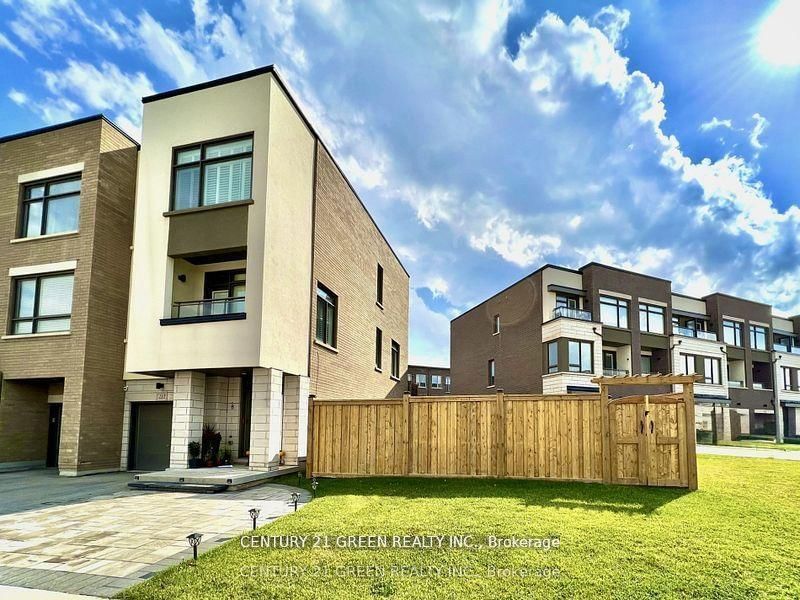 Townhouse for lease at 212 Fowley Drive, Oakville, 1008 - GO Glenorchy, L6H 0P4 - MLS: W11978347