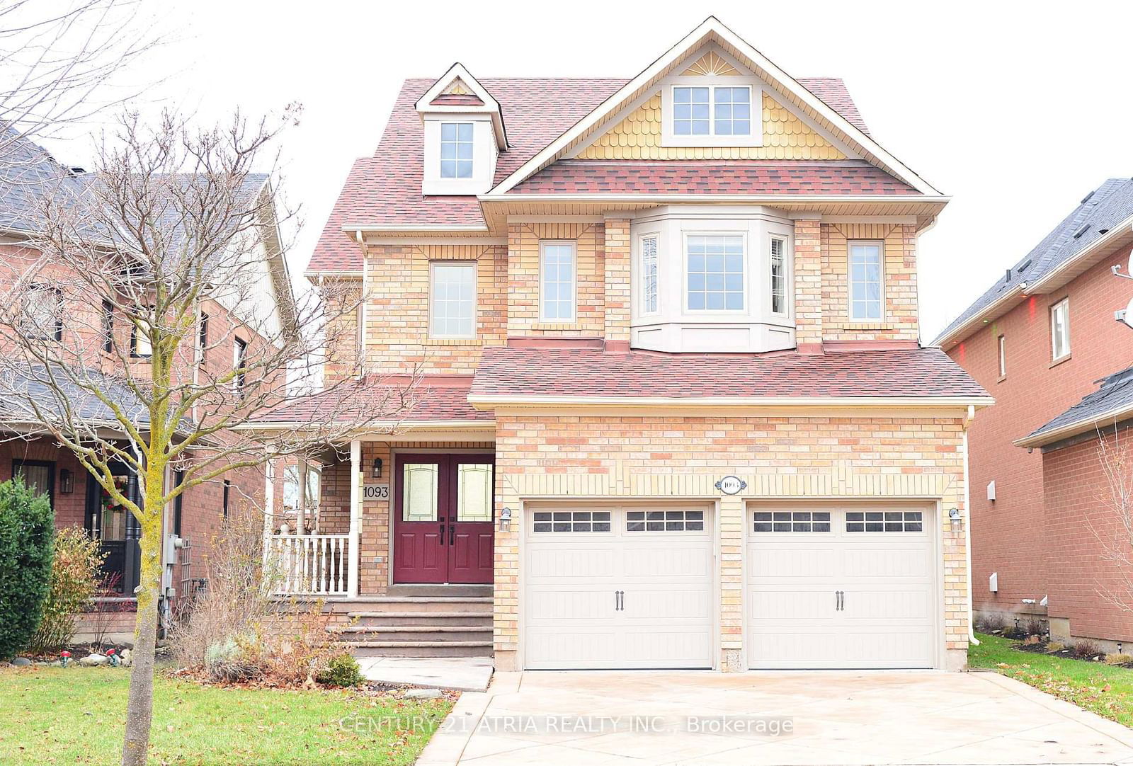 Detached House for sale at 1093 Lamplight Way, Mississauga, Meadowvale Village, L5W 1J3 - MLS: W11978380