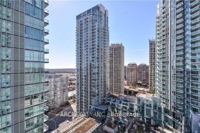home for lease on 2005-220 Burnhamthorpe Road W