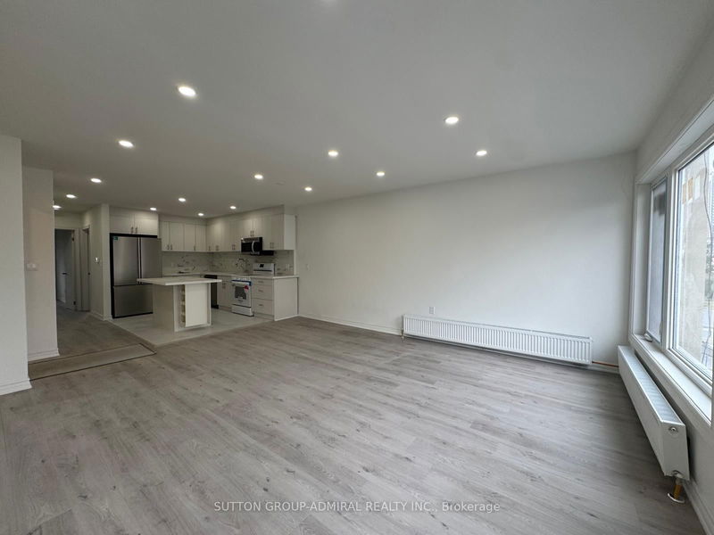 home for lease on 2986A Dufferin Street