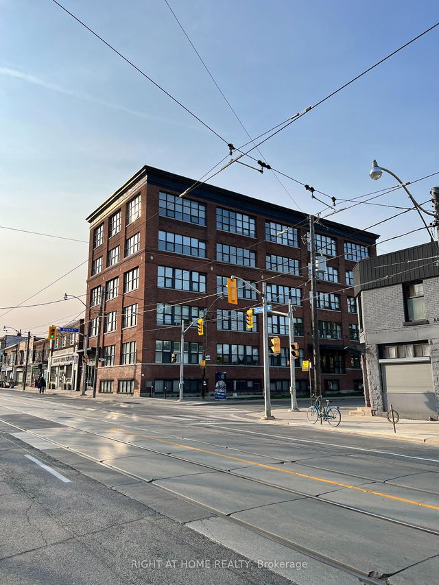 406 - 2154 Dundas Street