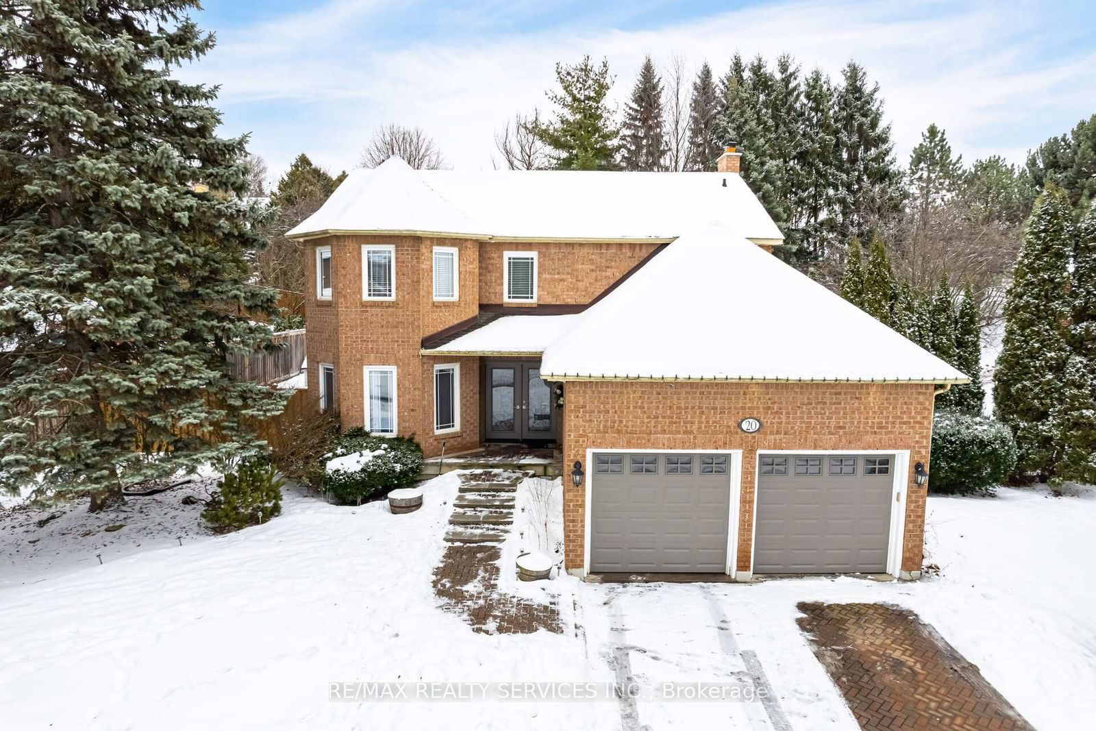 Detached House for sale at 20 Iris Crescent, Brampton, Snelgrove, L6Z 3H7 - MLS: W11978526