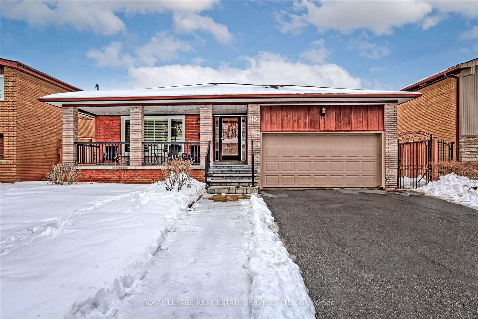 Detached House for sale at 15 Fulwell Crescent, Toronto, York University Heights, M3J 1Y4 - MLS: W11978600