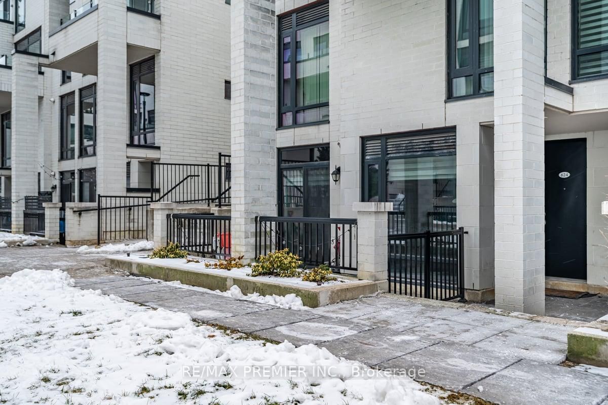 Townhouse for sale at 624-140 Widdicombe Hill Boulevard, Toronto, Willowridge-Martingrove-Richview, M9R 0A9 - MLS: W11978782