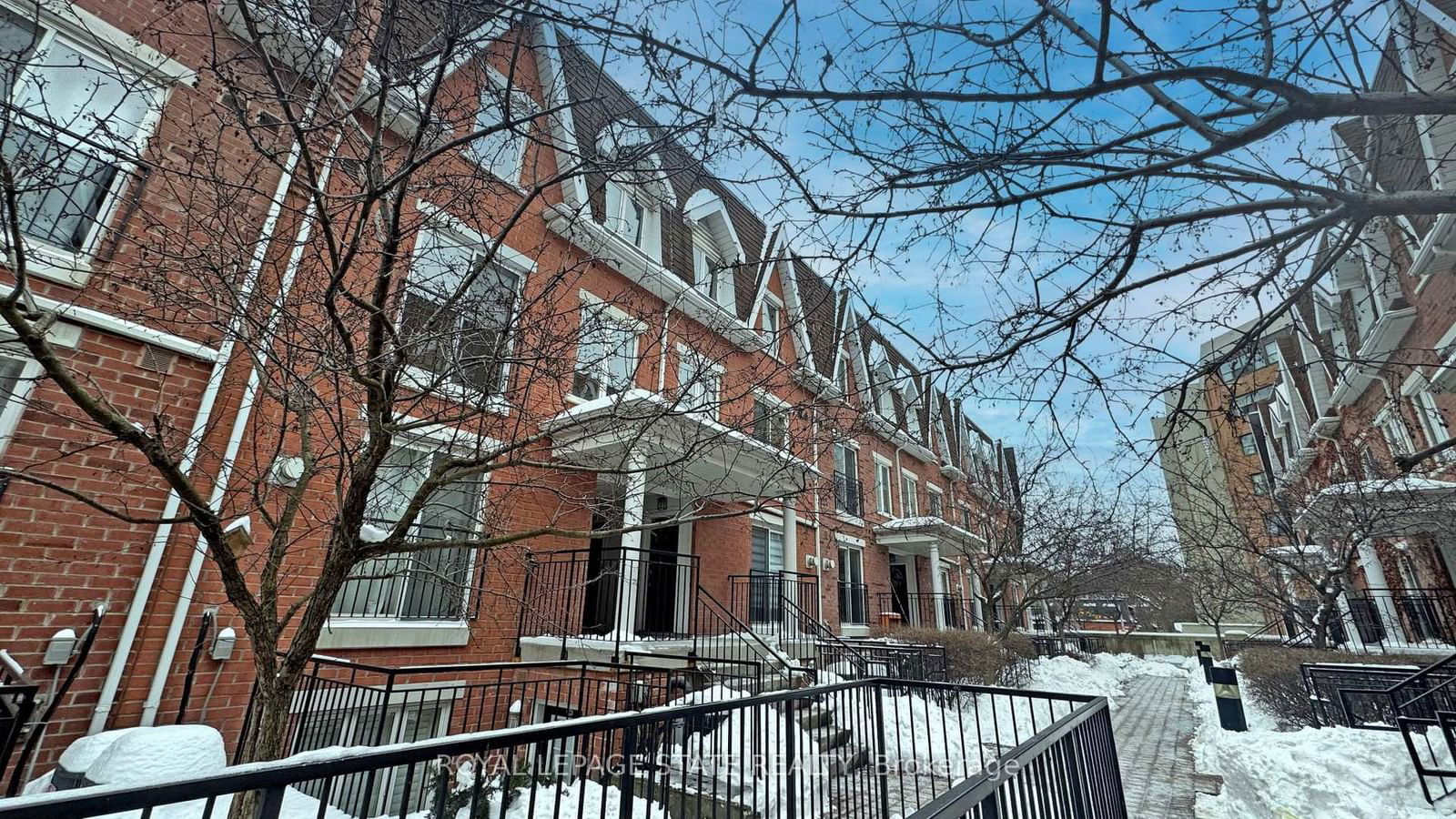 Townhouse for sale at 1122-20 Laidlaw Street, Toronto, South Parkdale, M6K 1X2 - MLS: W11978939