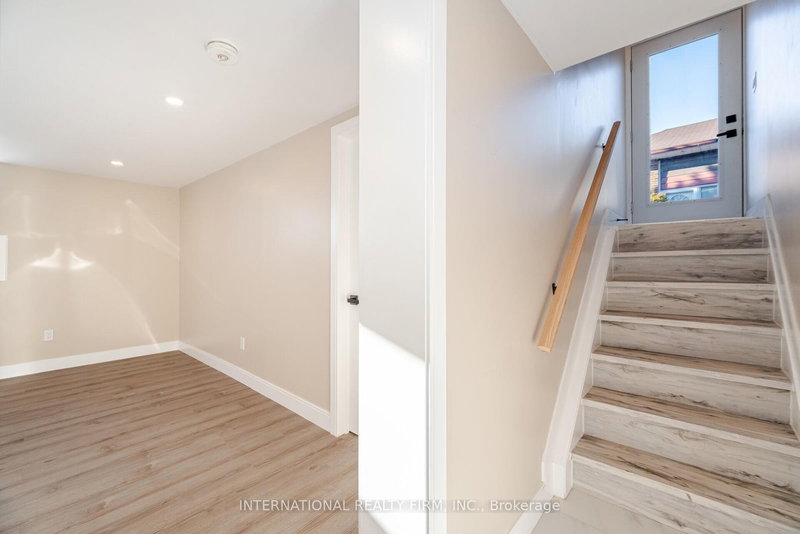 Unit #4 - 25 Templar Dr, Toronto, M9R 3C6 | Image 3