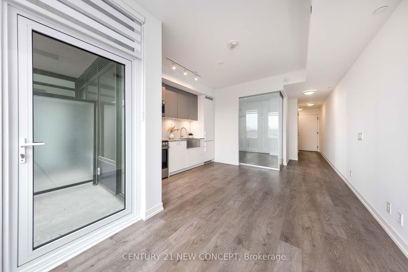 Condo leased at 718-270 Dufferin Street, Toronto, South Parkdale, M6K 0H8 - MLS: W11979143