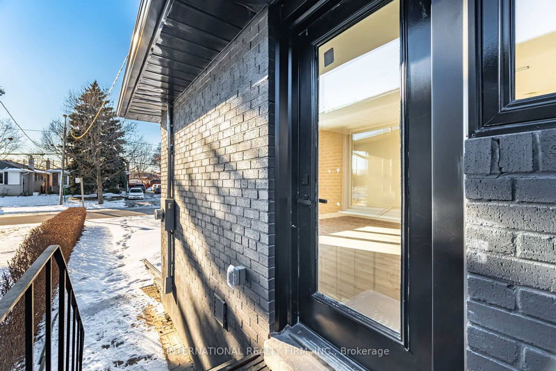 Unit #2 - 25 Templar Dr, Toronto, M9R 3C6 | Image 2