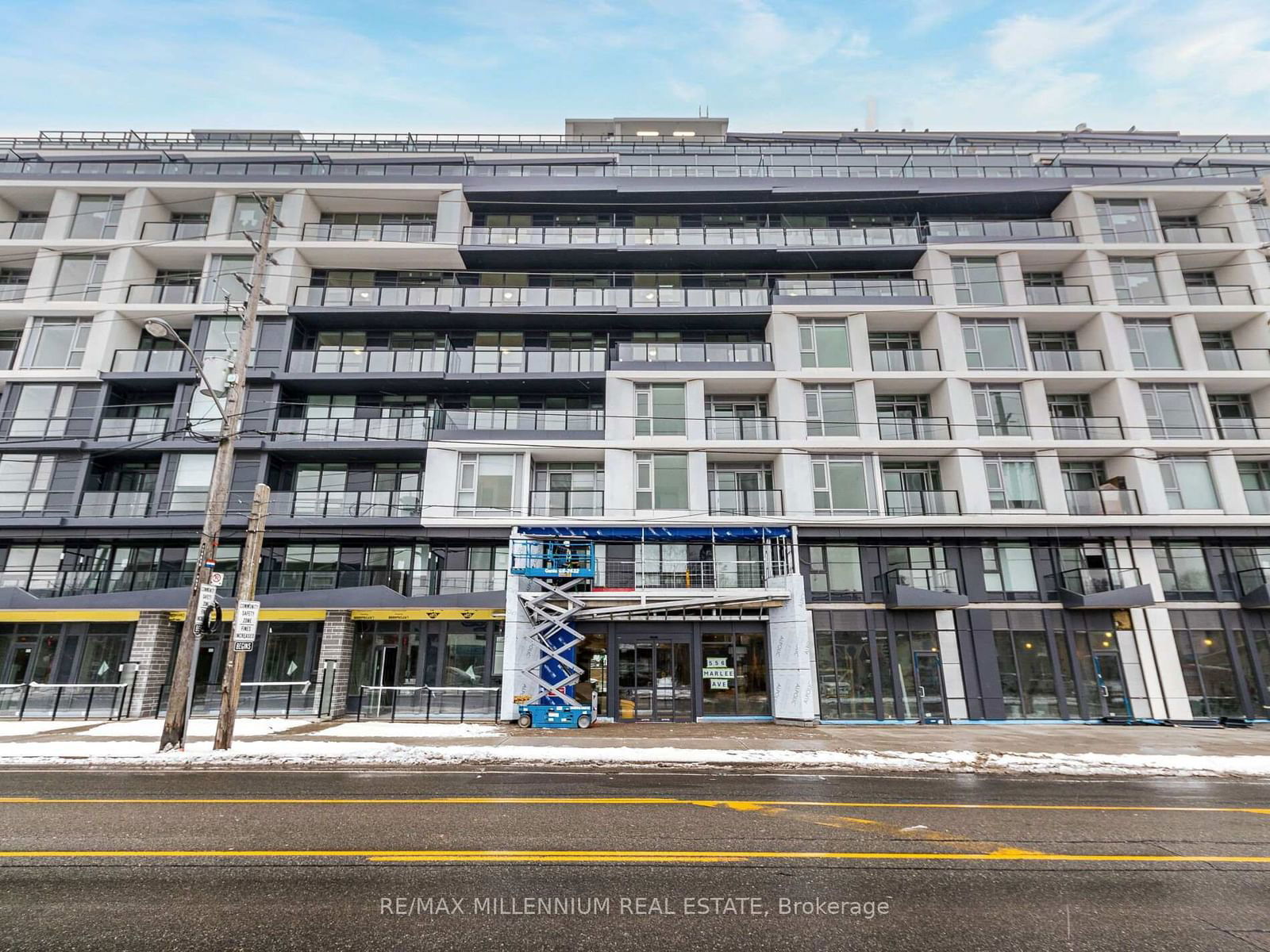 Condo for lease at 419-556 Marlee Avenue, Toronto, Yorkdale-Glen Park, M6B 0B1 - MLS: W11979239