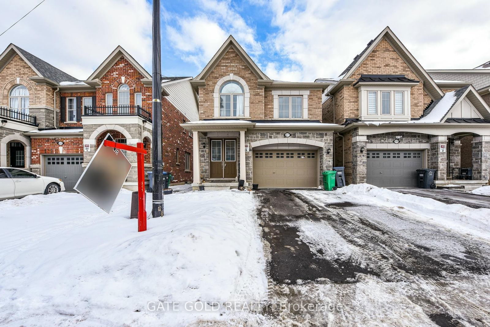 Detached House for sale at 47 Donald Stewart Road, Brampton, Northwest Brampton, L7A 5J8 - MLS: W11979285