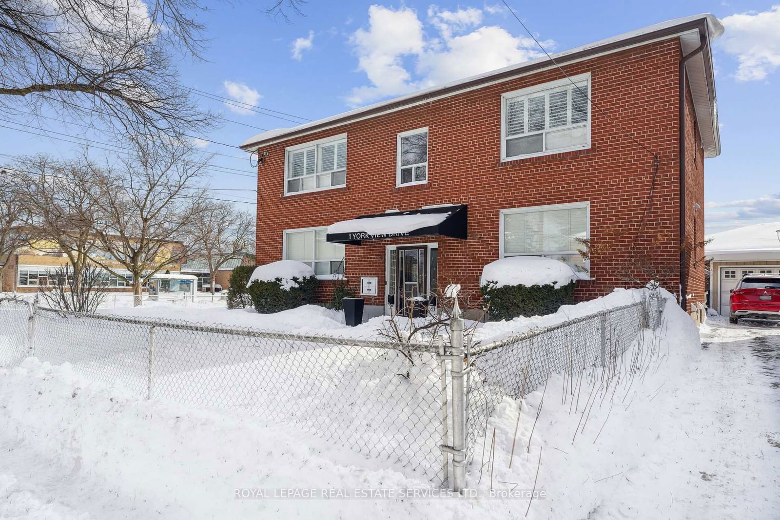 Detached House for lease at Suite A-1 Yorkview Drive, Toronto, Stonegate-Queensway, M8Z 2E7 - MLS: W11979304